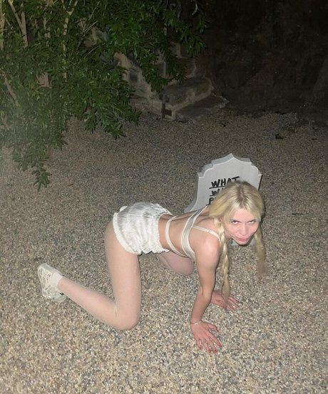 Nacktes geleaktes OnlyFans-Foto von Aleyna Tilki