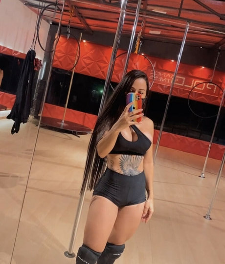 Nacktes geleaktes OnlyFans-Foto von Estefanie Mmello