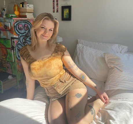 Nacktes geleaktes OnlyFans-Foto von Daisyworld