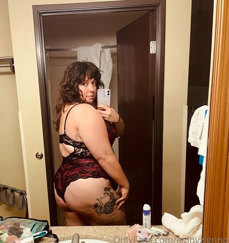 Nacktes geleaktes OnlyFans-Foto von Jenny Zigrino