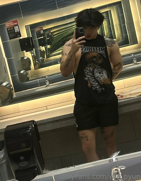 Nacktes geleaktes OnlyFans-Foto von Willpyun