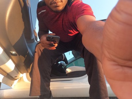 Nacktes geleaktes OnlyFans-Foto von Bootyscent Daddy