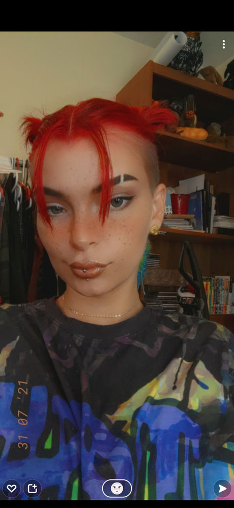 Nacktes geleaktes OnlyFans-Foto von Cleo 