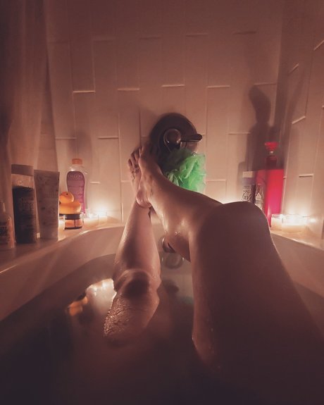 Nacktes geleaktes OnlyFans-Foto von Michelle