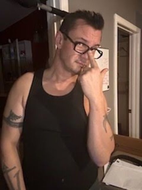 Nacktes geleaktes OnlyFans-Foto von Dr Dorian X