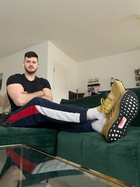 Nacktes geleaktes OnlyFans-Foto von Germancashmonarch