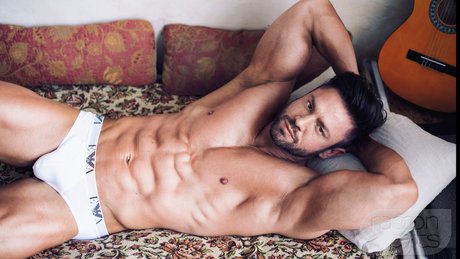 Nacktes geleaktes OnlyFans-Foto von Geeorge Steel