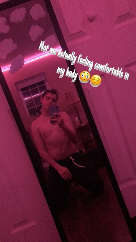 Nacktes geleaktes OnlyFans-Foto von Dylan