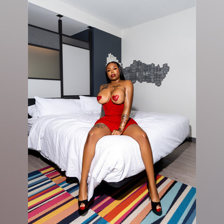 Nacktes geleaktes OnlyFans-Foto von Skyla Banks