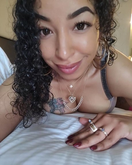 Nacktes geleaktes OnlyFans-Foto von Msroyallee