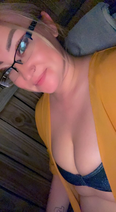 Nacktes geleaktes OnlyFans-Foto von Rachel Ann 