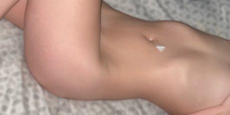 Nacktes geleaktes OnlyFans-Foto von Princess Lilly Free