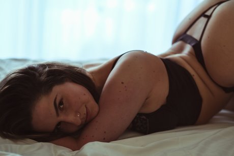 Nacktes geleaktes OnlyFans-Foto von Mysticmary