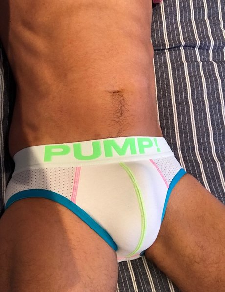 Nacktes geleaktes OnlyFans-Foto von Mykonosboy