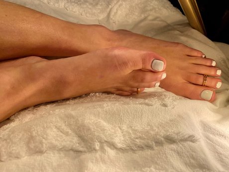 Nacktes geleaktes OnlyFans-Foto von My Jetset Feet