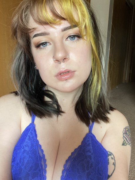 Nacktes geleaktes OnlyFans-Foto von Pink