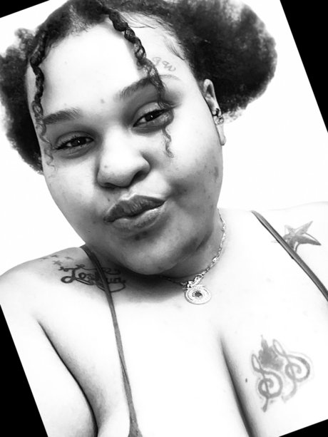 Nacktes geleaktes OnlyFans-Foto von La Gordita Chulaa 
