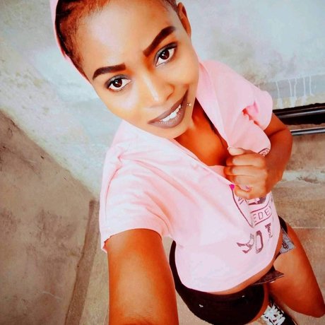 Nacktes geleaktes OnlyFans-Foto von Fetishfreaksafrica