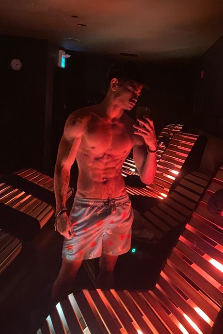Nacktes geleaktes OnlyFans-Foto von Damon