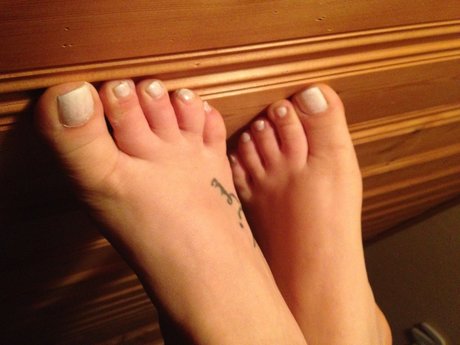 Nacktes geleaktes OnlyFans-Foto von Curvy Feet