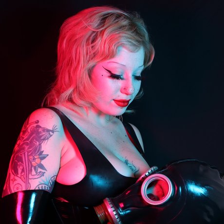 Nacktes geleaktes OnlyFans-Foto von Domina Dolly St Cyr