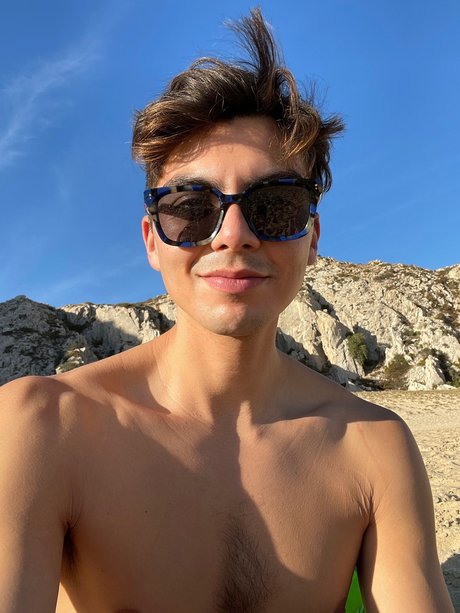 Nacktes geleaktes OnlyFans-Foto von Boy Butterfly