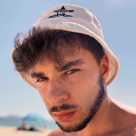 Nacktes geleaktes OnlyFans-Foto von Manu