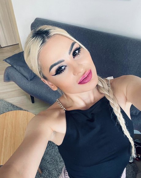 Nacktes geleaktes OnlyFans-Foto von Nadia