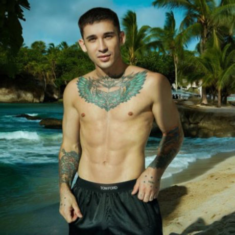 Nacktes geleaktes OnlyFans-Foto von Dennis Nickolero Vip
