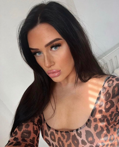 Nacktes geleaktes OnlyFans-Foto von Demi