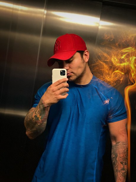 Nacktes geleaktes OnlyFans-Foto von Donyscheck