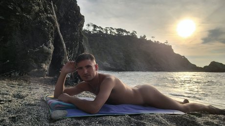 Nacktes geleaktes OnlyFans-Foto von Enzo Moretti