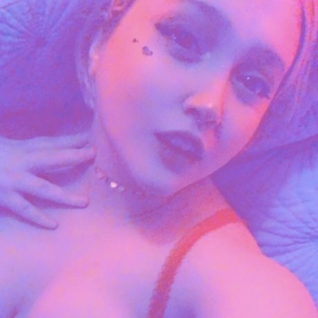 Nacktes geleaktes OnlyFans-Foto von Enby Evergreen