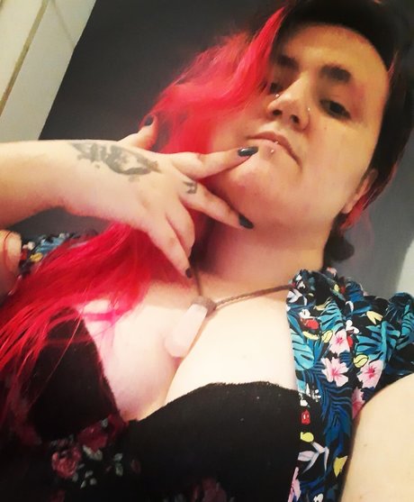 Nacktes geleaktes OnlyFans-Foto von Dark Peach Demon