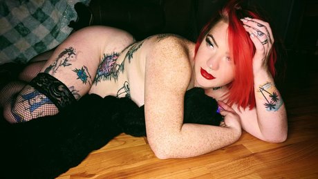 Nacktes geleaktes OnlyFans-Foto von Glitter Slut