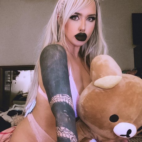 Nacktes geleaktes OnlyFans-Foto von Sumr