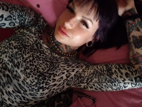 Nacktes geleaktes OnlyFans-Foto von Xmeanxbeanx