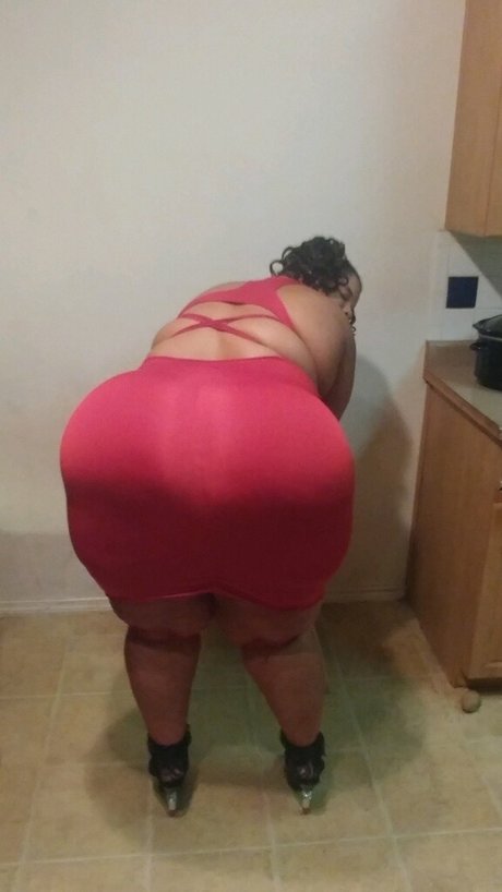 Mz Boom Boom Phattest Ass On Earth 