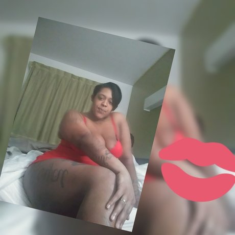 Nacktes geleaktes OnlyFans-Foto von Mzjuiccyy
