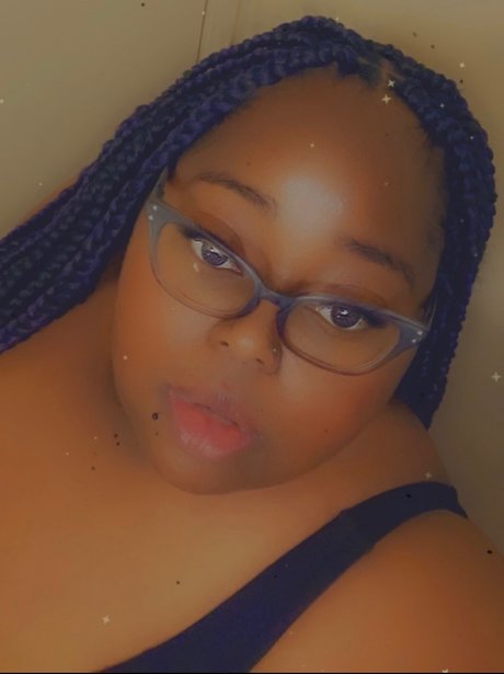 Nacktes geleaktes OnlyFans-Foto von Mzcali Bbw