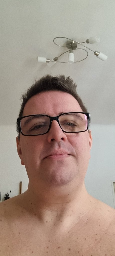 Nacktes geleaktes OnlyFans-Foto von Emanuel