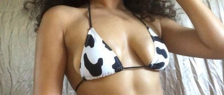 Nacktes geleaktes OnlyFans-Foto von Valencia Valentine