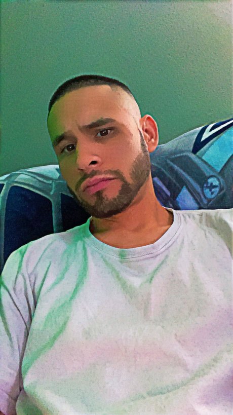 Nacktes geleaktes OnlyFans-Foto von Patrick A