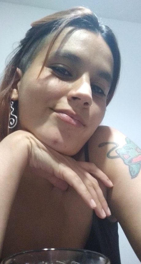 Nacktes geleaktes OnlyFans-Foto von Naom
