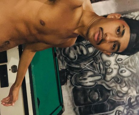 Nacktes geleaktes OnlyFans-Foto von Csar Nandes