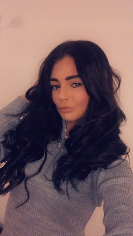 Nacktes geleaktes OnlyFans-Foto von Elliemaixxxx