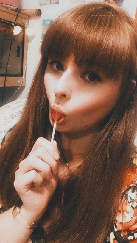 Nacktes geleaktes OnlyFans-Foto von Fawn