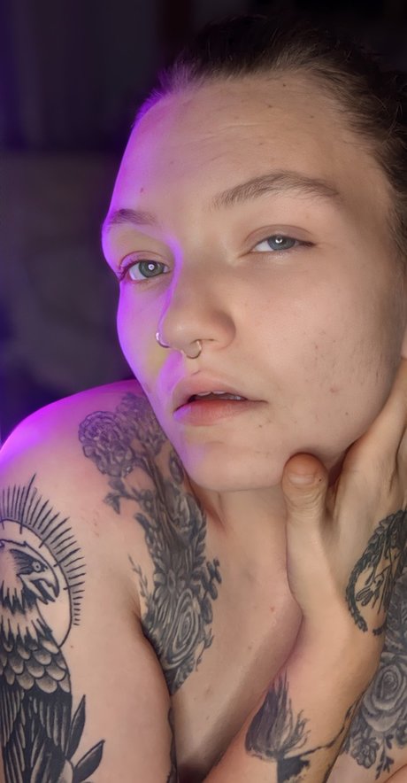 Nacktes geleaktes OnlyFans-Foto von Daire Ember
