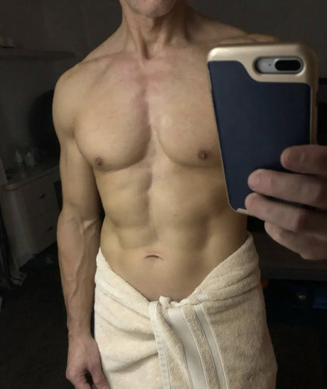 Nacktes geleaktes OnlyFans-Foto von Dadisdom