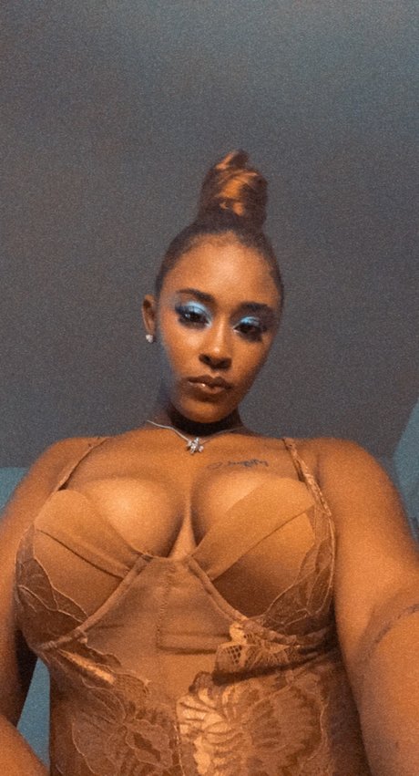 Nacktes geleaktes OnlyFans-Foto von Cocoa Diorr